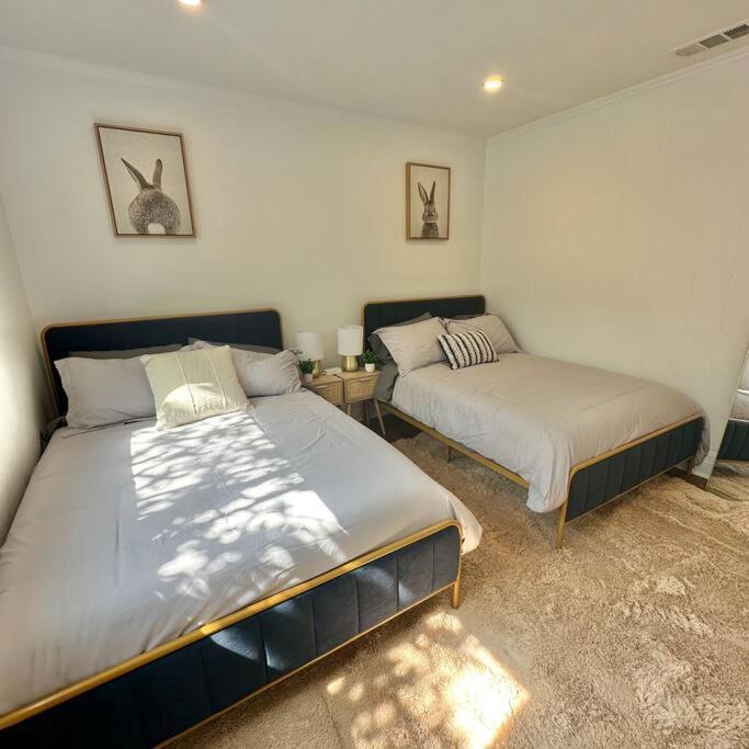 Angeles Charming Big House, King Bed, Parking, Ev Hébergement de vacances *